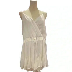 Francesca’s Trixxi White Romper NWT Size XL